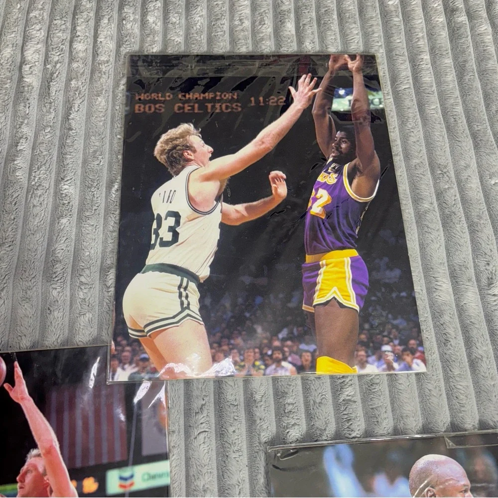 NBA LOT OF 3 sealed pictures Boards Kobe Bryant Larry Bird and Magic Johnson 90s